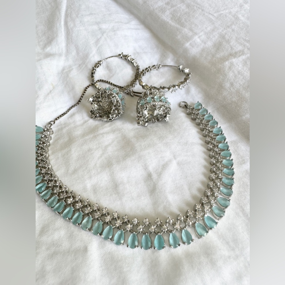 Jewelry set (AD)